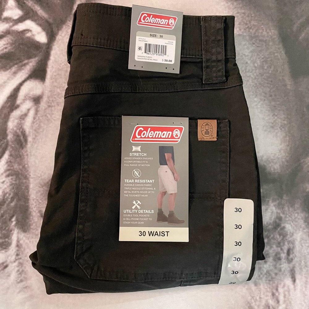 Coleman Black Outdoor shorts size 30 Mens NWT